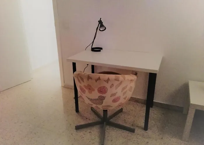 Duplex En Corral De Vecinos San Bernardo Sevilla