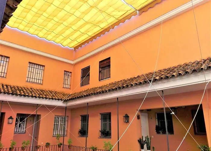 Duplex En Corral De Vecinos San Bernardo Sevilla