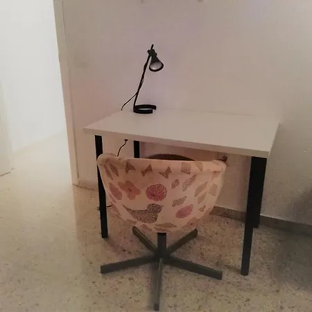 Duplex En Corral De Vecinos San Bernardo Siviglia